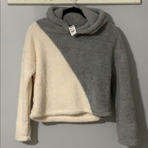 TILLYS Sherpa cropped hoodie!!